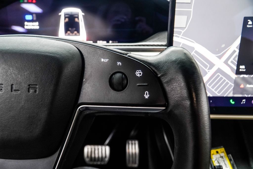 Used 2022 White Tesla Plaid image 35
