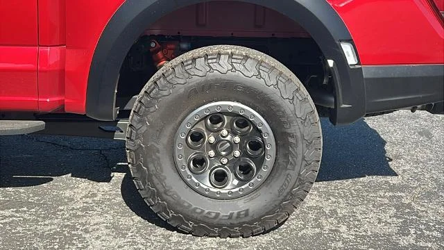 New 2025 Rapid Red Metallic Tinted Clearcoat Ford Raptor® image 27