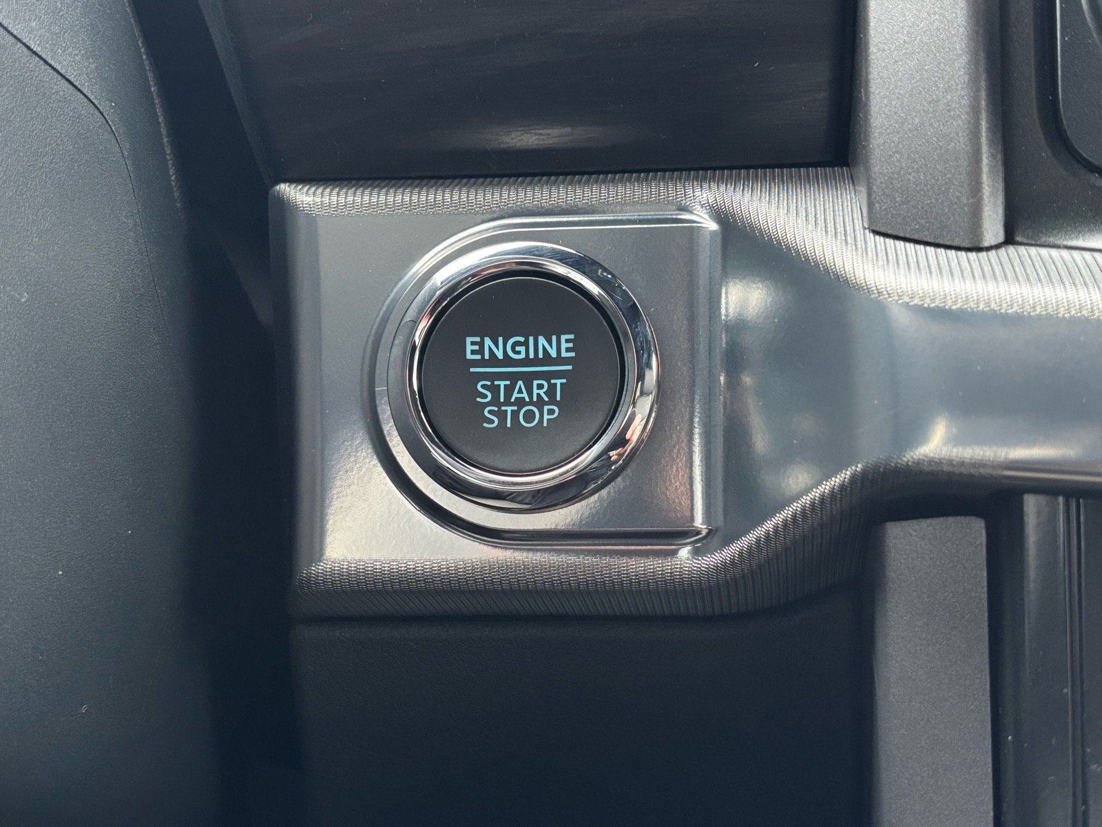 New 2026 Star White Metallic Tri-Coat Ford Lariat® image 16