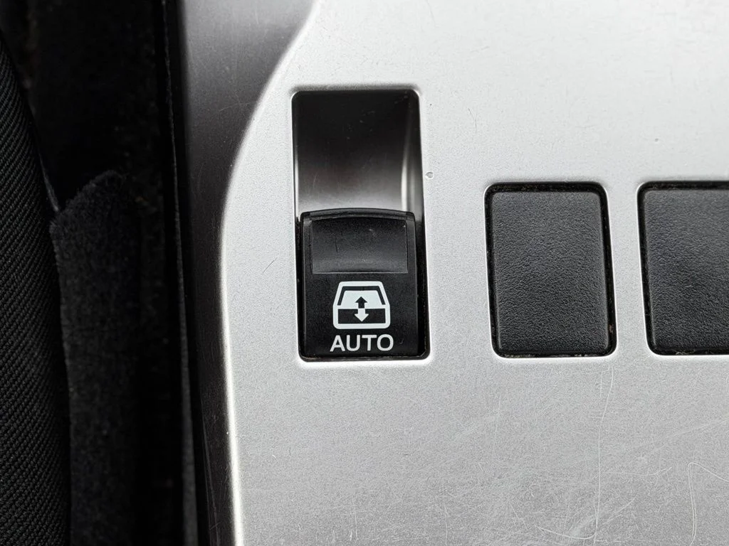 Used 2019 Gray Toyota SR5 image 18