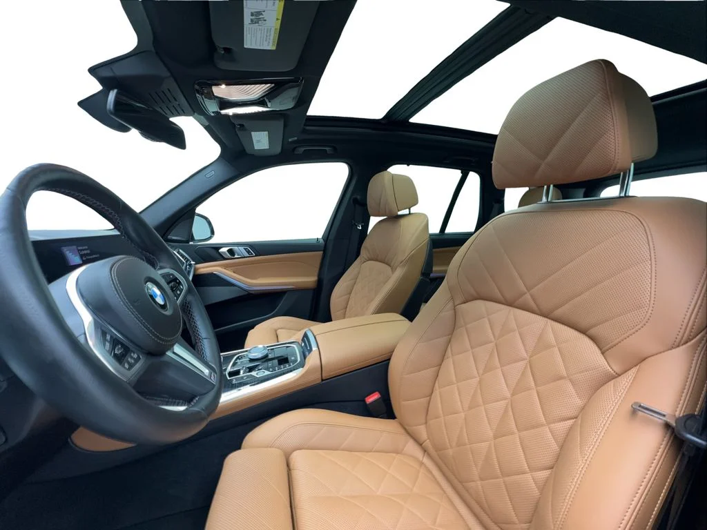 Used 2025 Gray BMW M60i image 20