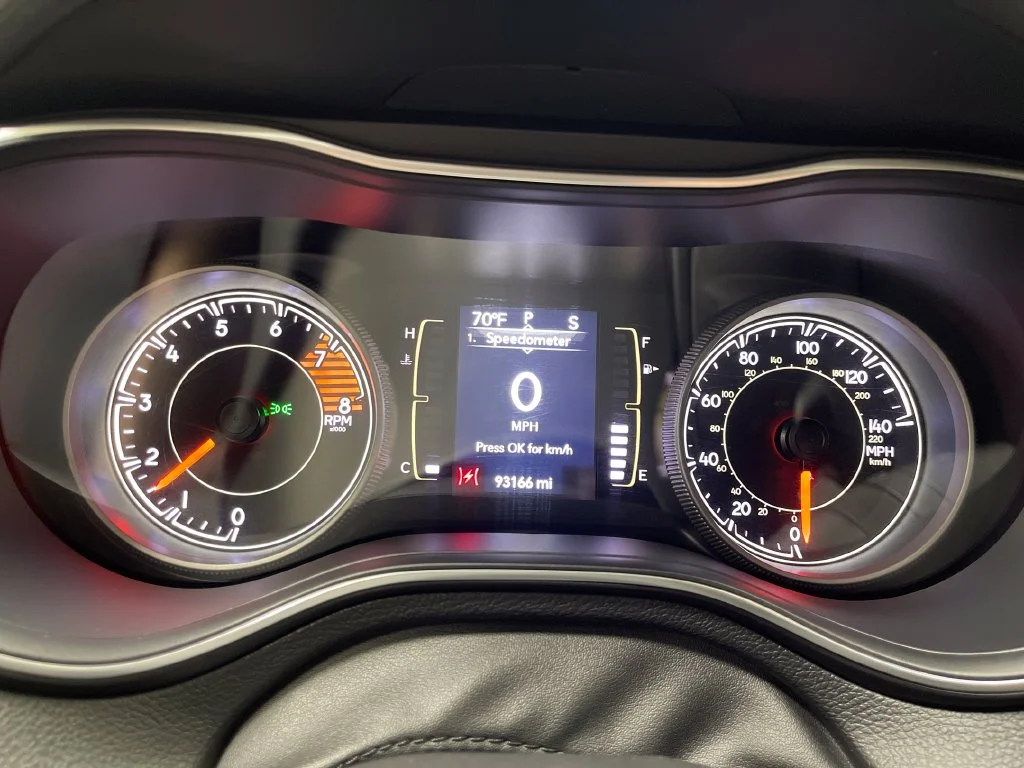 Used 2020 Silver Jeep Latitude Plus image 21