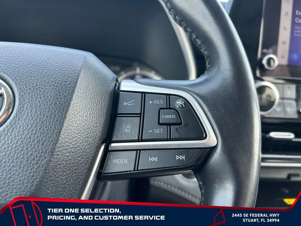 Used 2023 Silver Toyota XLE image 19