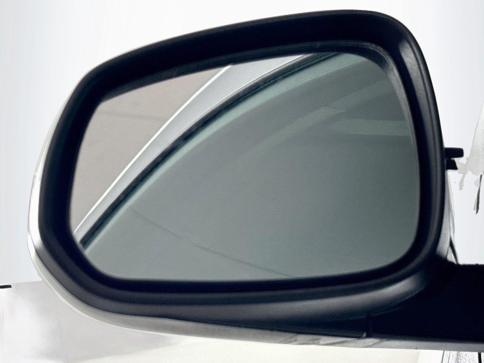 Used 2021 Silver Ice Chevrolet 1LT image 5