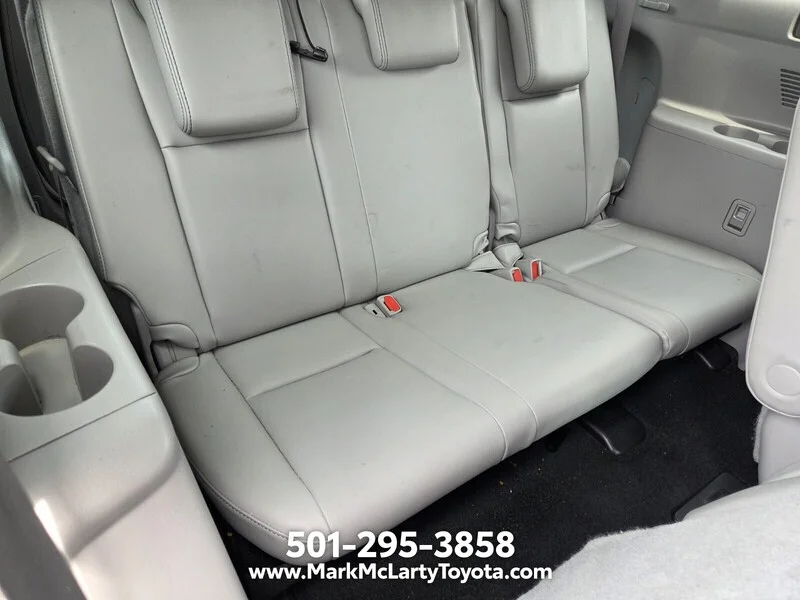 Used 2017 Blizzard Pearl TOYOTA LIMITED V6 FWD image 14