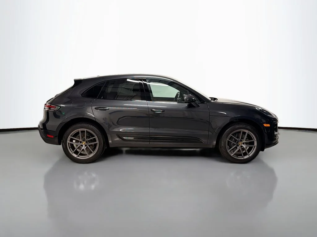 Used 2026  Porsche  image 8