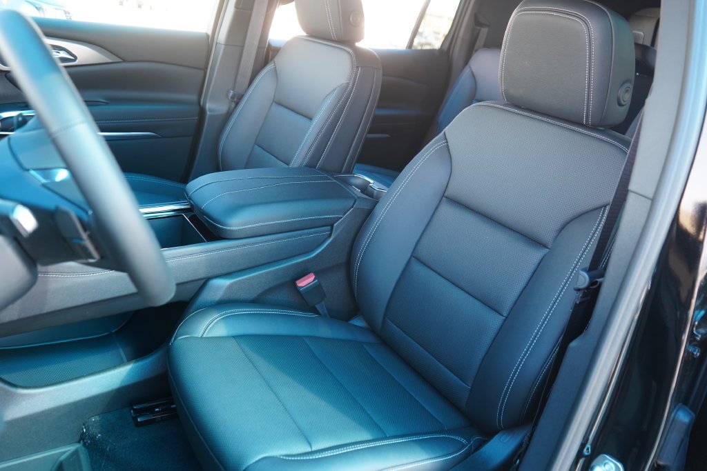 2026 Chevrolet Traverse LT - Photo 16