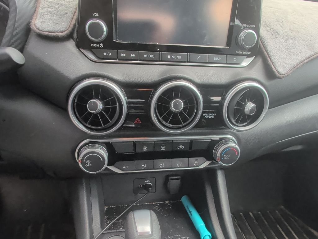 Used 2023 Gray Nissan S image 8