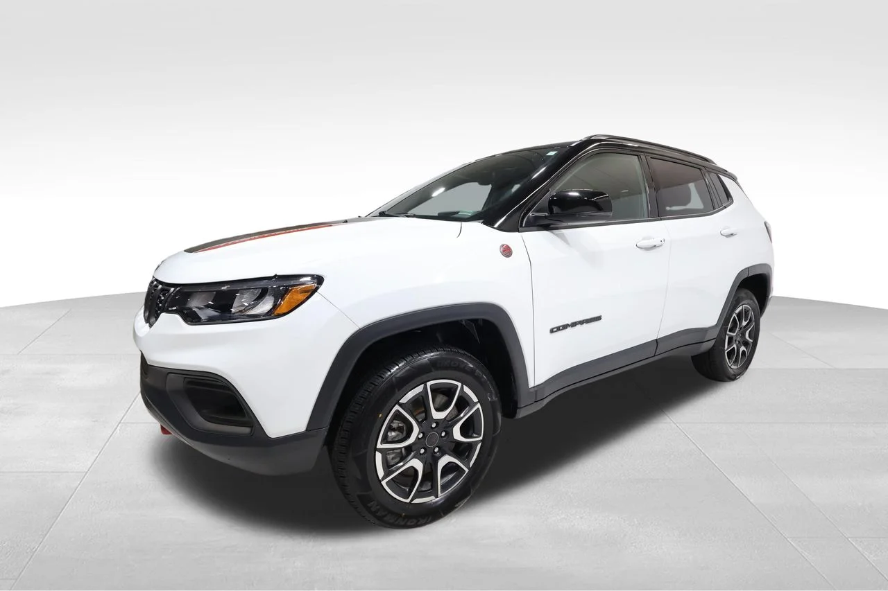 2025 Jeep Compass Trailhawk - Photo 8