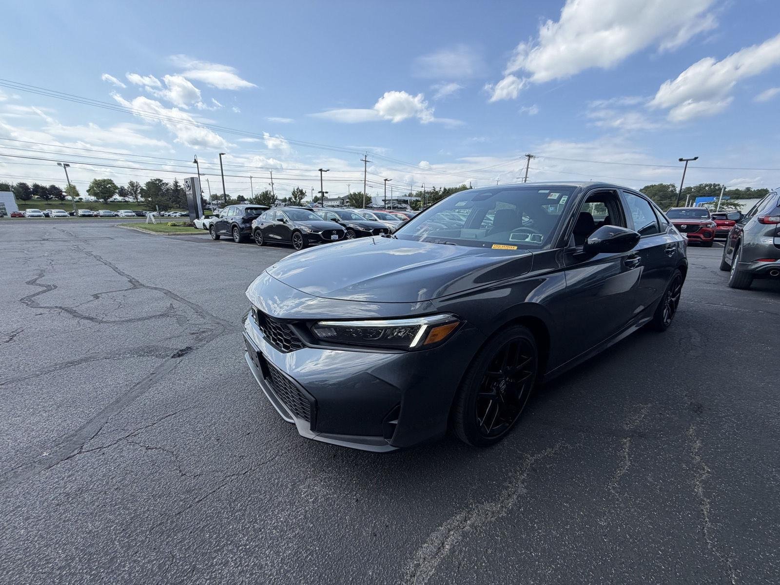 Used 2025 Meteorite Gray Metallic Honda Sport image 3