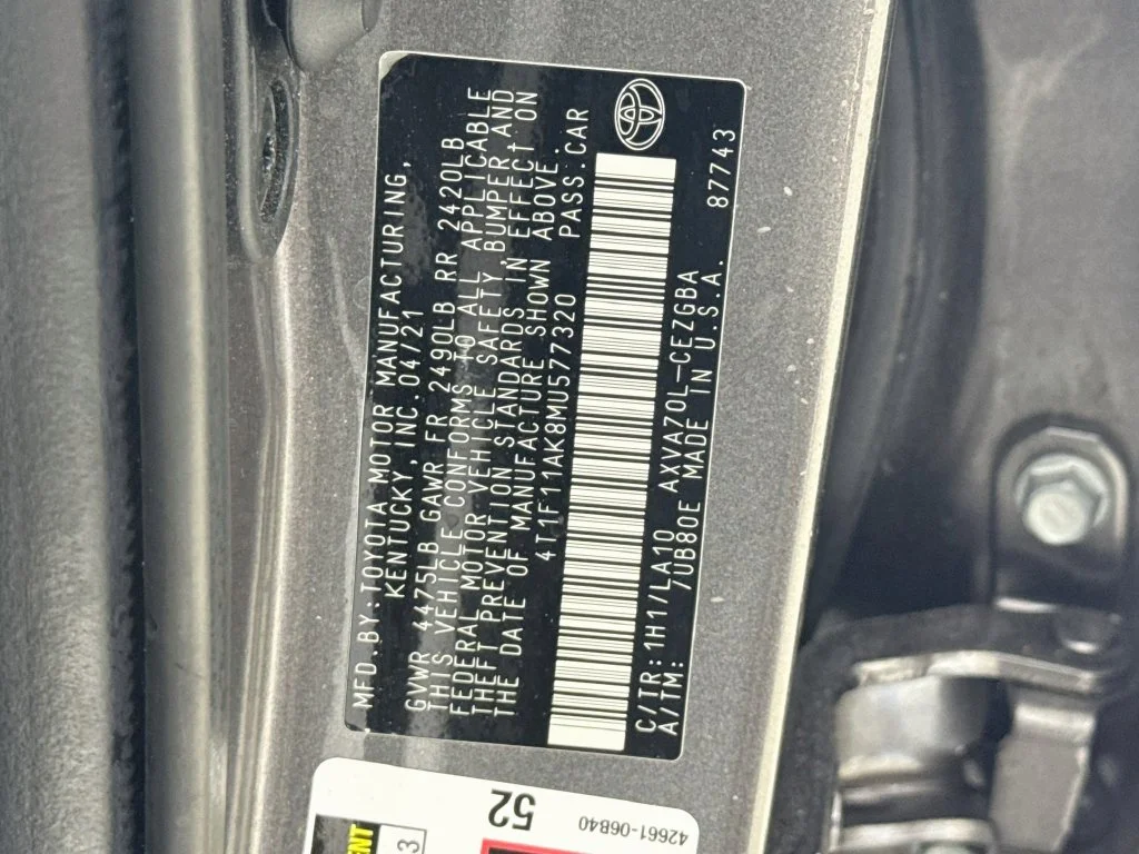 Used 2021 Predawn Gray Mica Toyota XLE image 39
