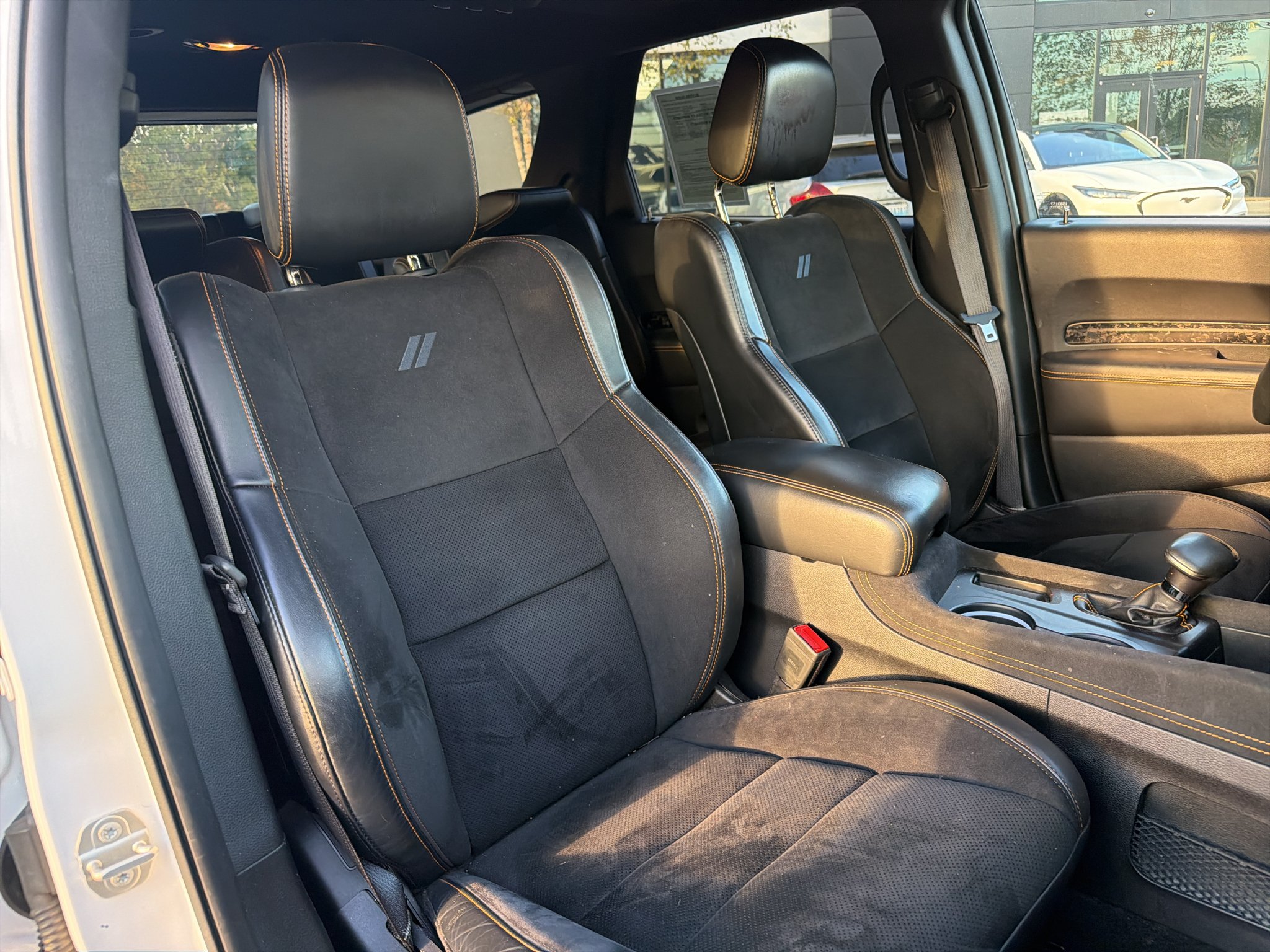 Used 2023 Whi Dodge Hemi Orange image 5