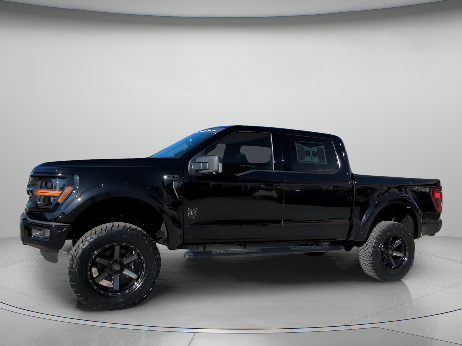 New 2026 Agate Black Metallic Ford XLT image 8