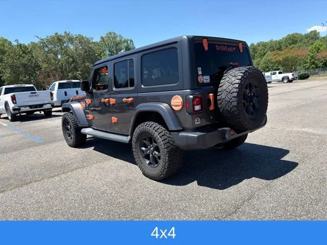 Used 2018 Gray Jeep Sahara 4x4 image 6