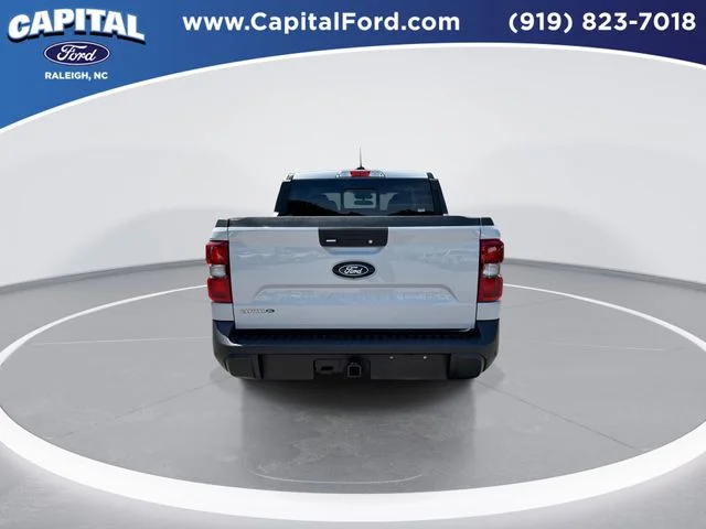 Used 2025 White Ford Lariat image 7
