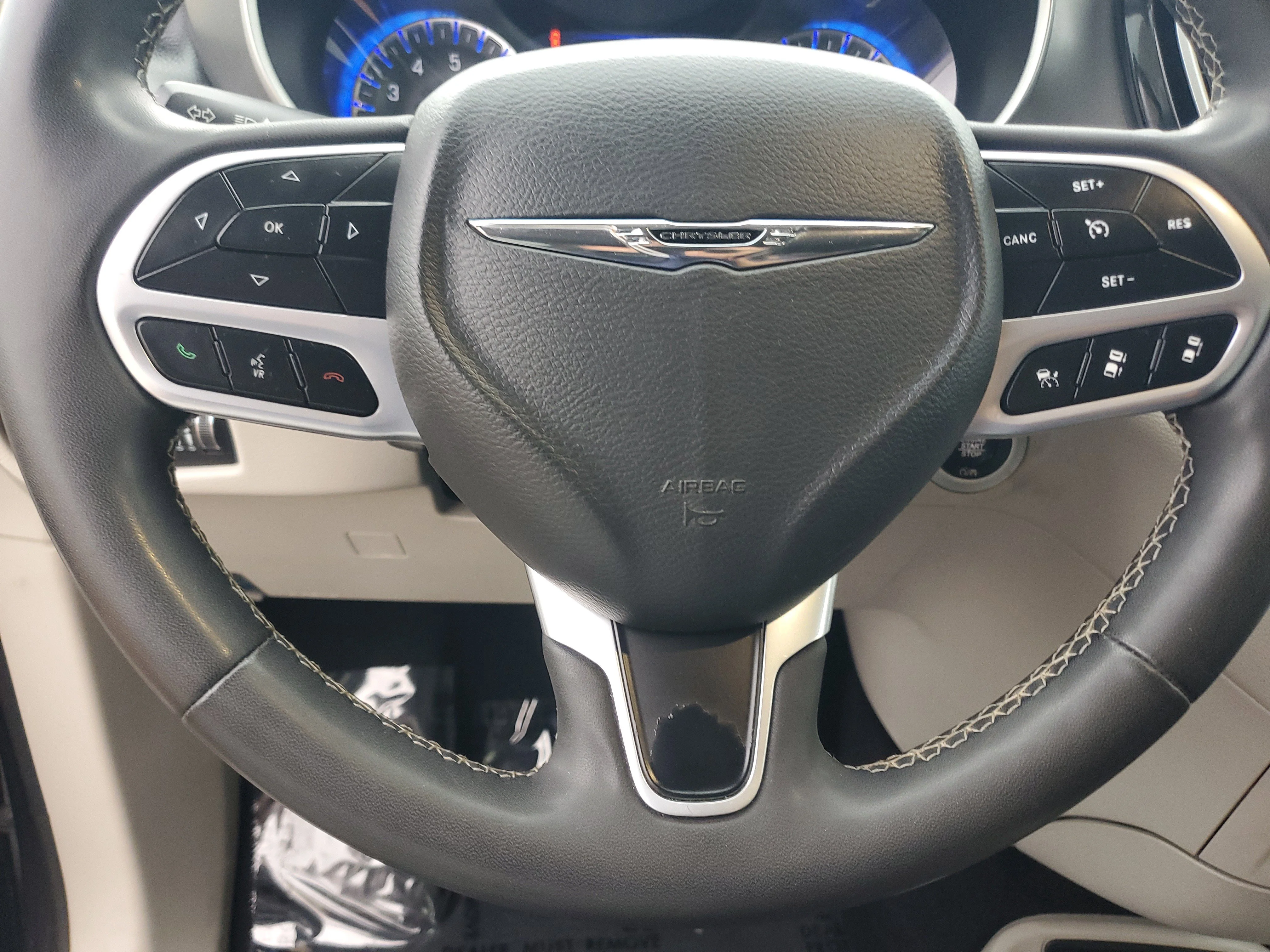Certified Used 2022 Gray Chrysler Touring L image 25
