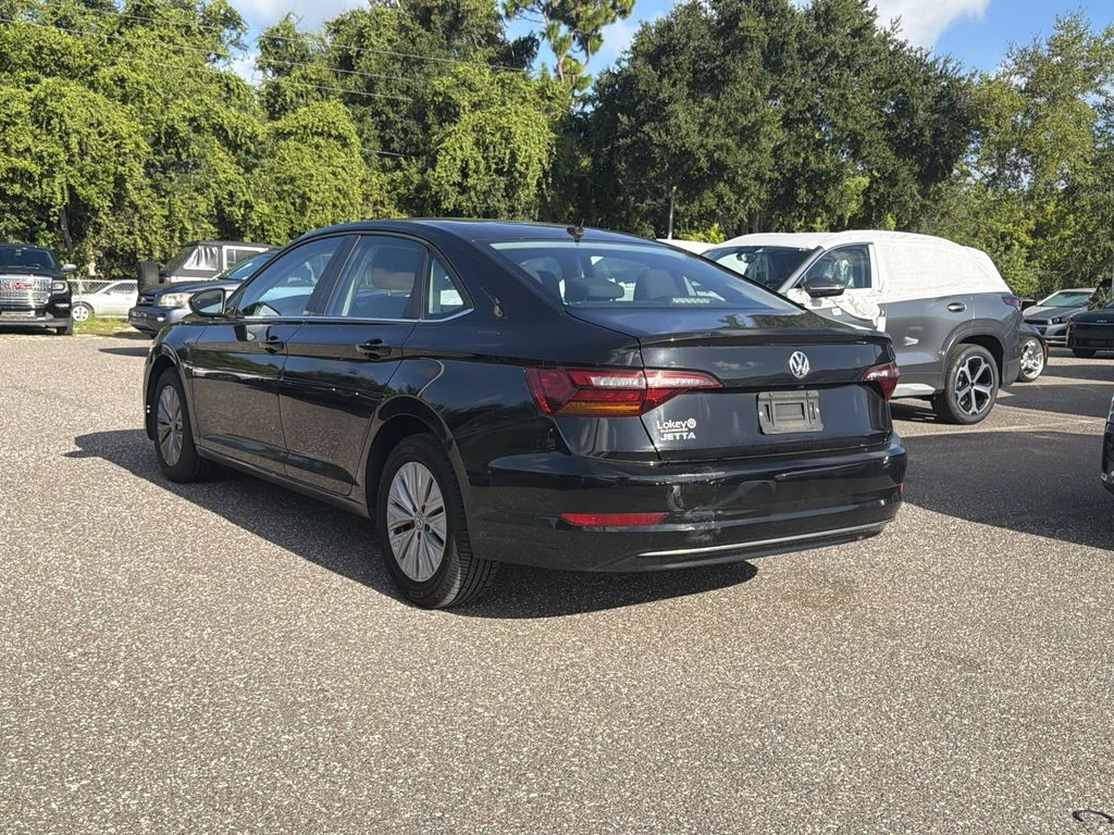 Used 2019 Black Volkswagen 1.4T S image 3