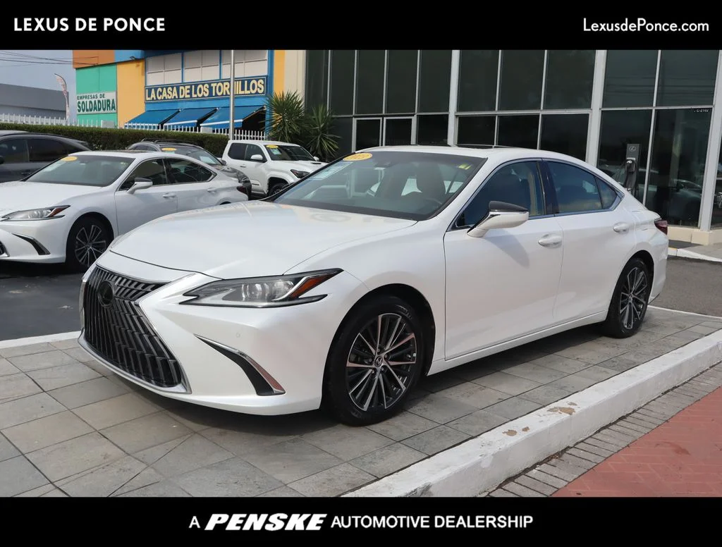 Used 2023 White Lexus 350 image 1