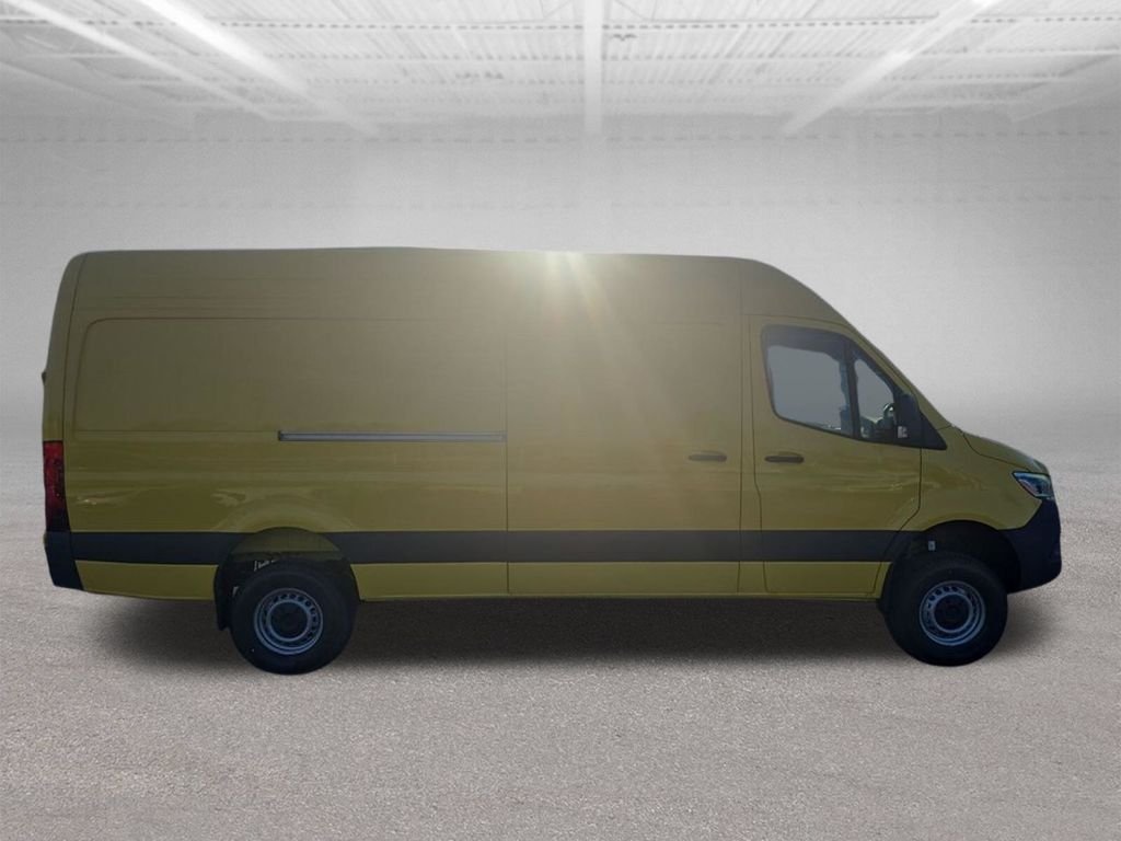 New 2026 calcite yellow Mercedes-Benz Cargo 170 WB image 6
