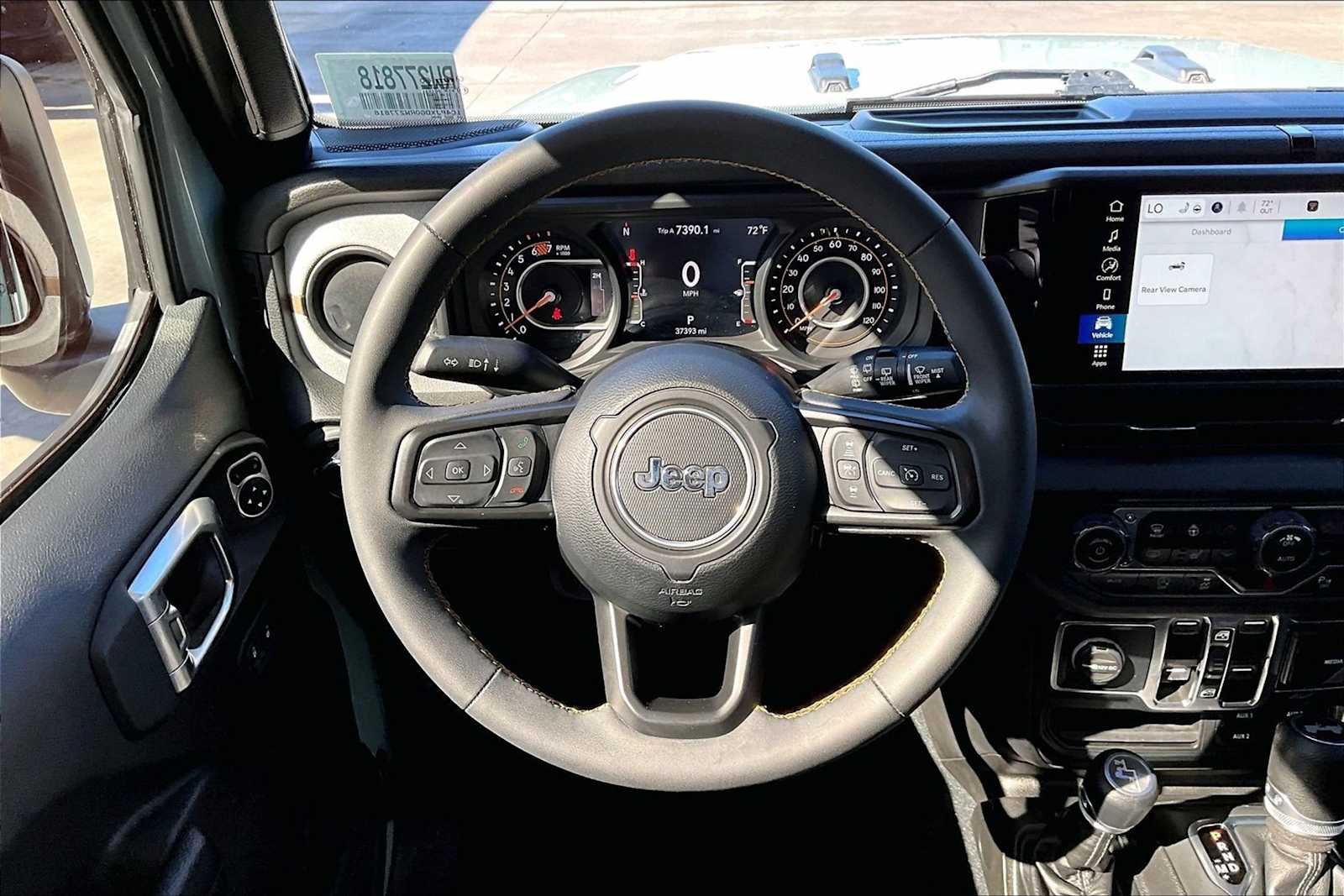 Used 2024 Earl Clearcoat Jeep Sport S image 15