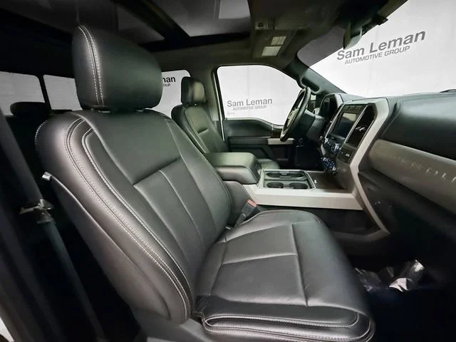 Used 2020 White Metallic Ford Lariat image 29