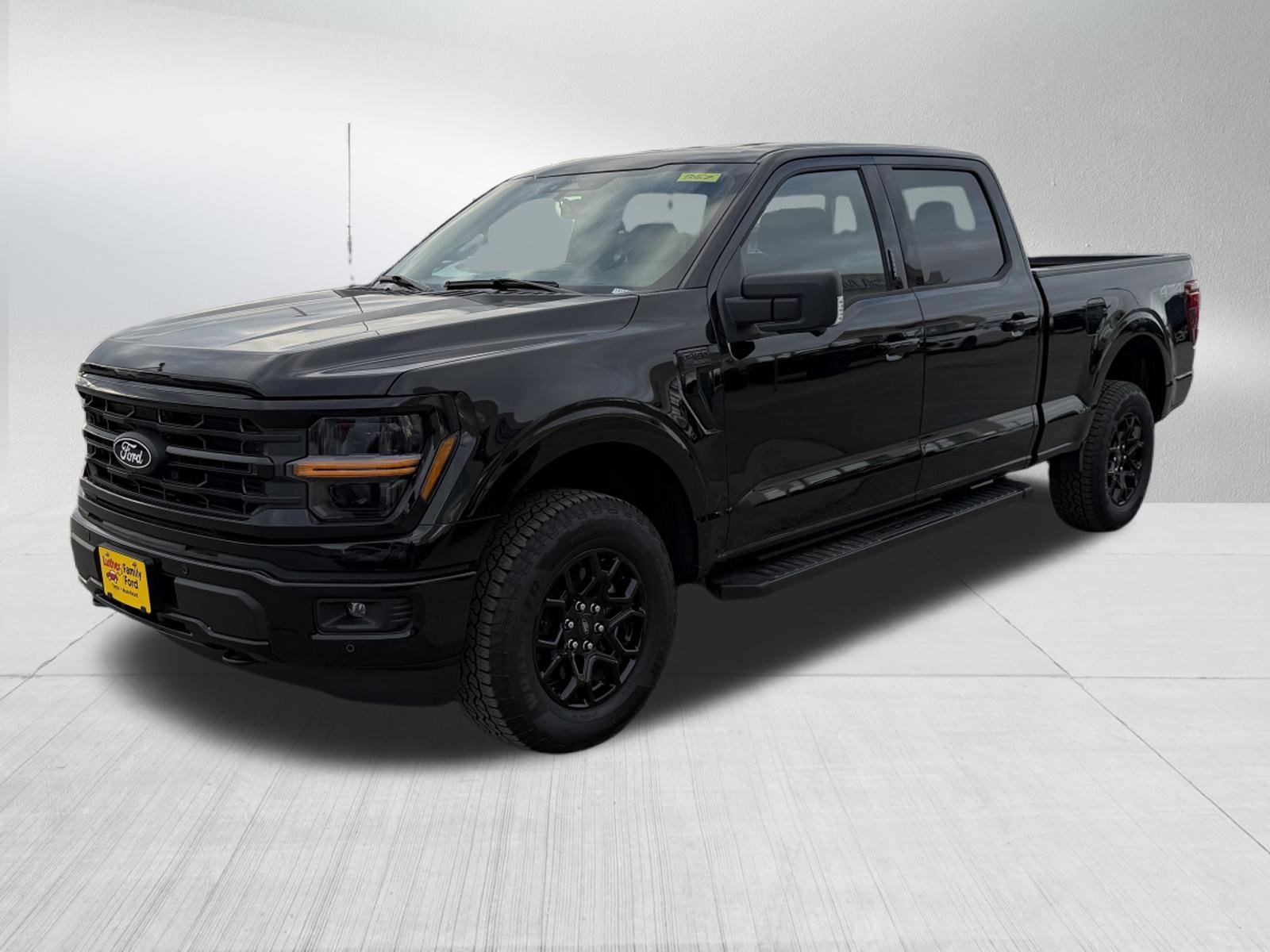 New 2026 Agate Black Metallic Ford XLT image 2