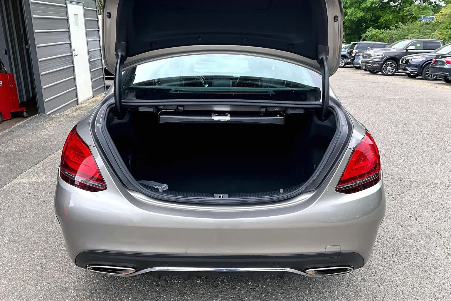 Used 2020 Mojave Silver Metallic Mercedes-Benz C 300 image 31