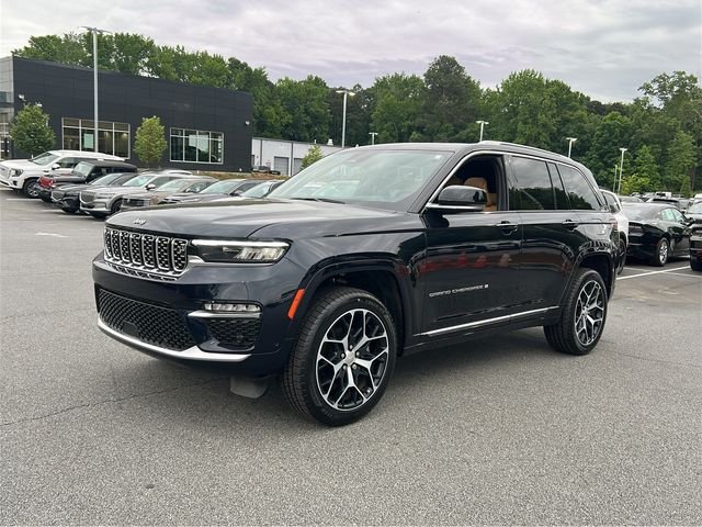 Used 2023 Black Jeep Summit Reserve image 3