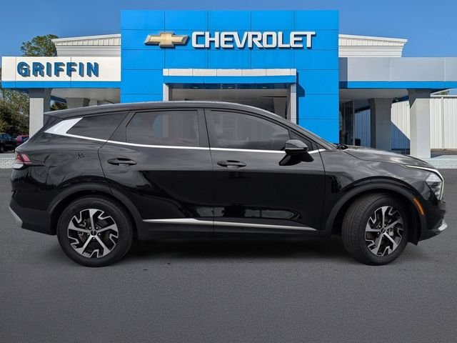 Used 2025 Black Kia EX image 3
