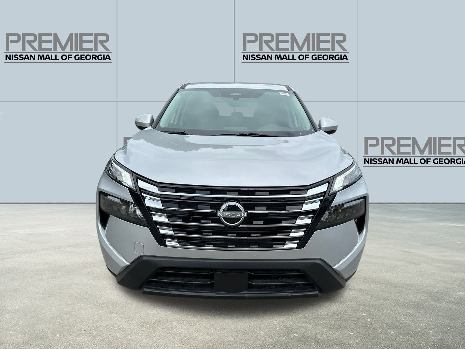 2025 Nissan Rogue SV - Photo 2