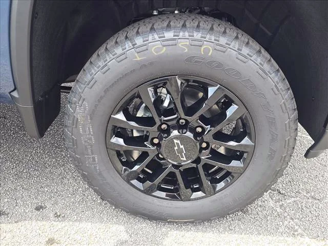 New 2026 Lakeshore Blue Metallic Chevrolet Custom image 35
