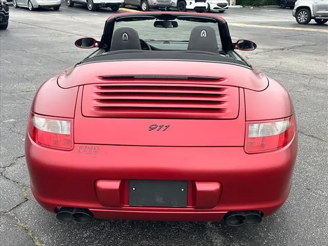 Used 2006  Porsche Carrera image 10