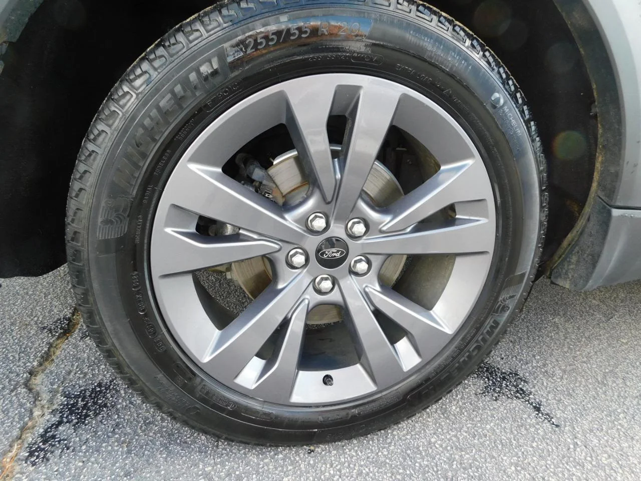 Used 2024 Carbonized Gray Metallic Ford XLT RWD image 9