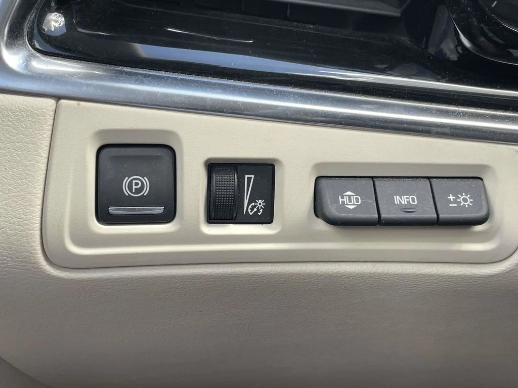 Certified Used 2020 Brown Cadillac Premium Luxury image 28