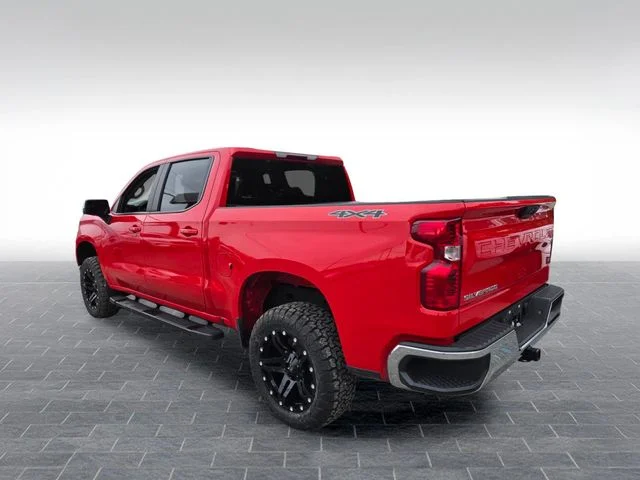 Used 2025 Red Chevrolet LT image 6