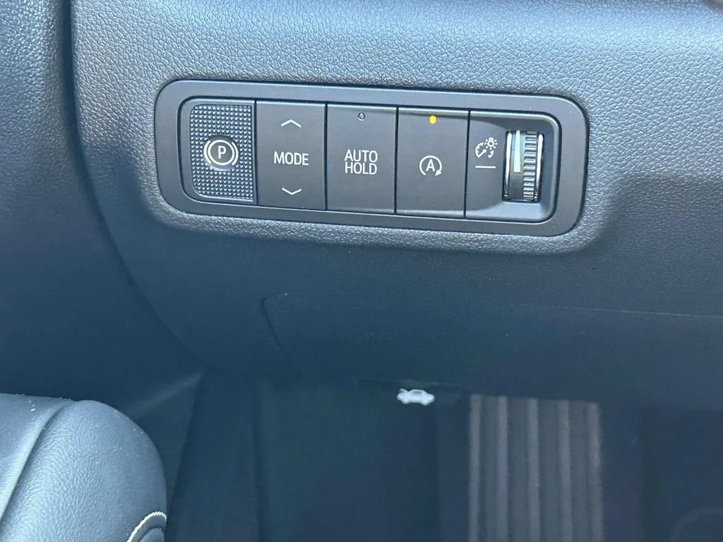 New 2027 Summit White GMC Elevation image 25