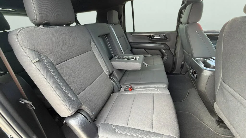 Used 2025 Black Chevrolet LS image 32