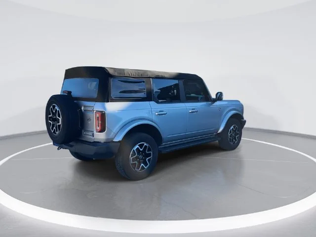 Used 2023 Silver Ford Outer Banks image 7