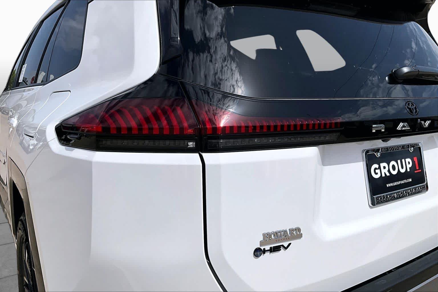 New 2026 Ice Cap Toyota SE image 14
