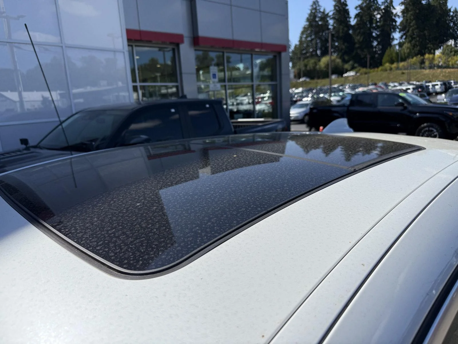 Used 2024 Mineral White Metallic BMW xDrive30i image 9