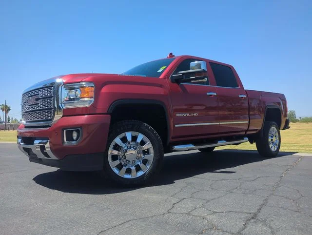 Used 2019 Red GMC Denali image 34