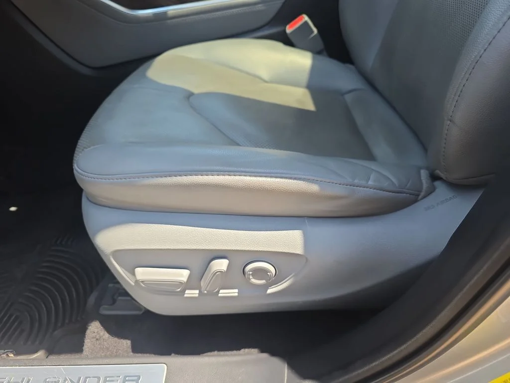 Used 2023 Magnetic Gray Metallic Toyota Hybrid Limited image 31