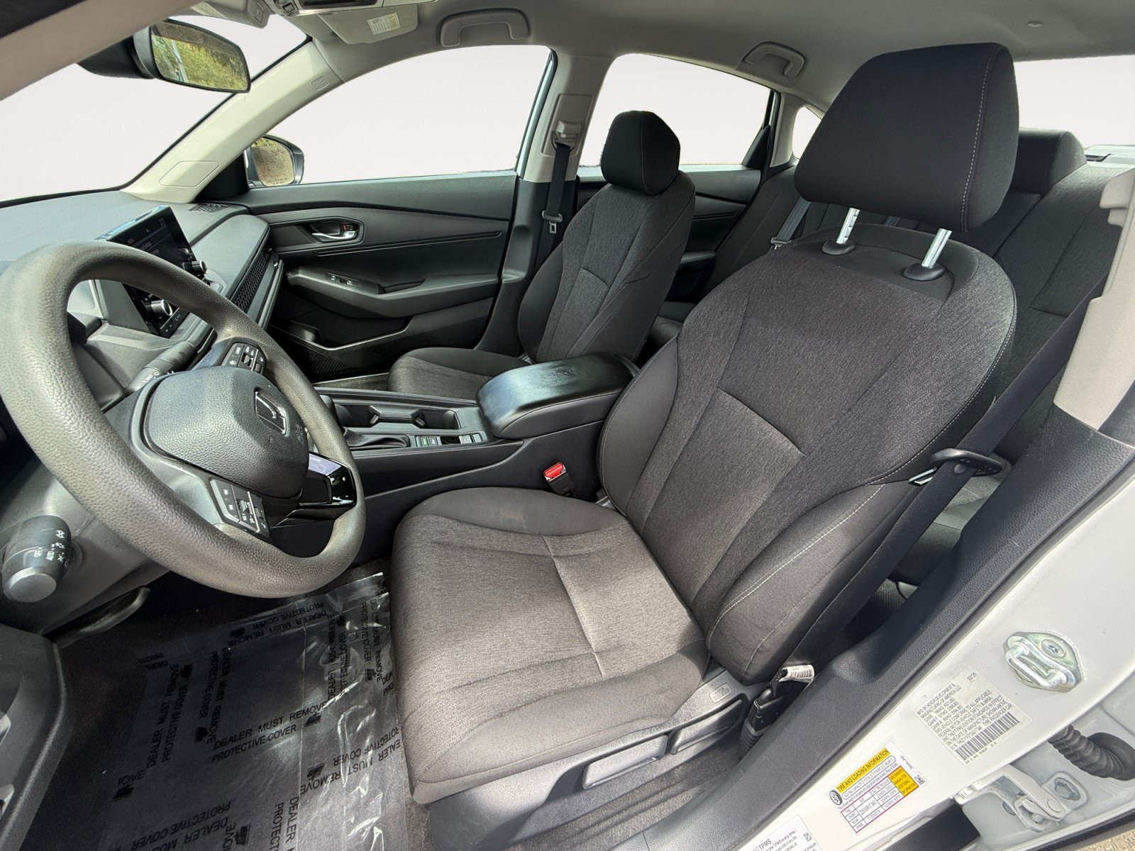 Used 2025 Platinum White Pearl Honda LX image 10