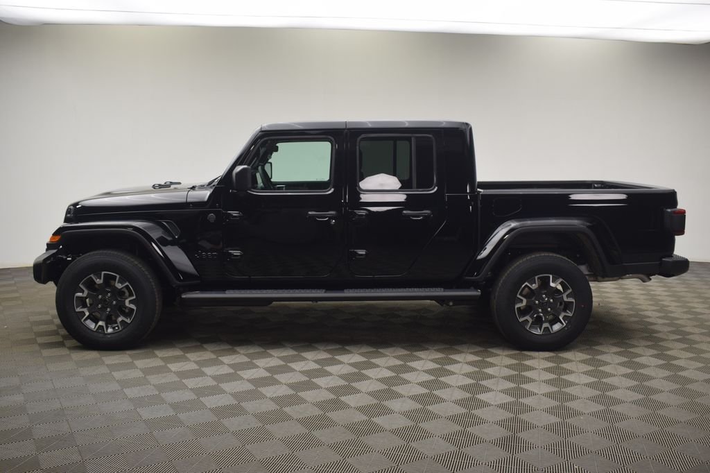 New 2026 Black Clear-Coat Exterior Paint Jeep Sahara image 13
