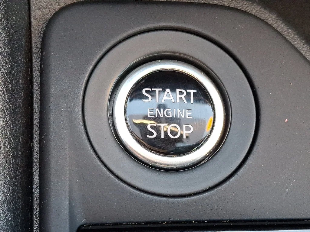 Used 2024 Gray Nissan S image 22