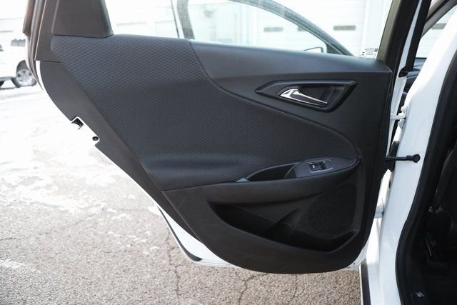 Used 2024 Summit White Chevrolet LT image 10