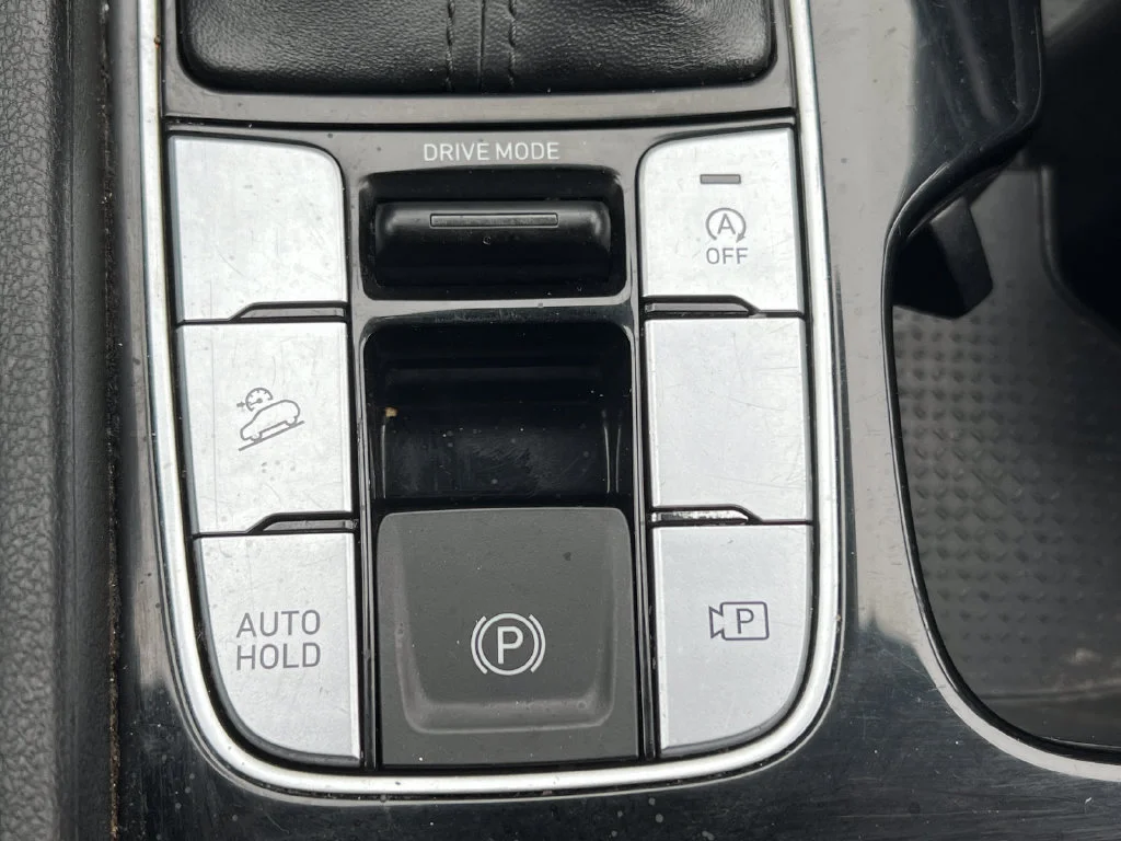 Used 2024 Gray Hyundai SEL image 26