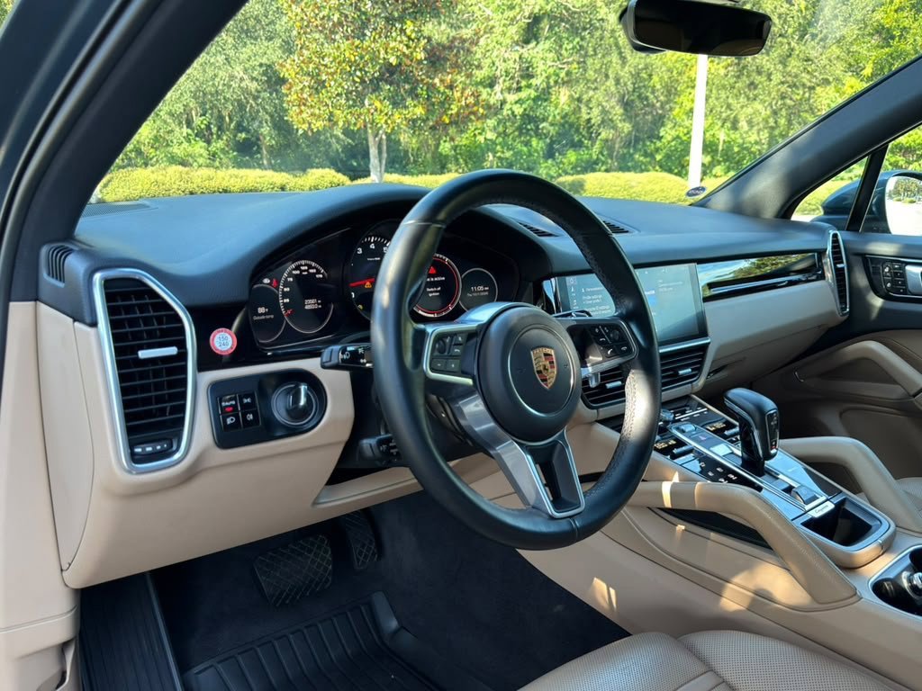 Used 2020 Blue Porsche  image 4