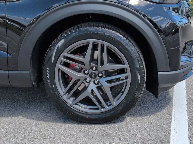 New 2026 Agate Black Metallic Ford ST-Line image 11