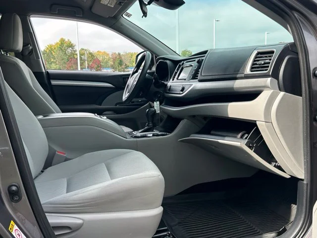 Used 2019 Gray Toyota LE image 25